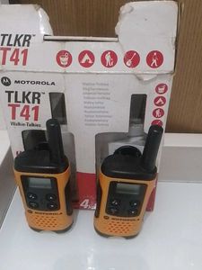 Motorola TLKR T41 Walkie-Talkies (Pair)