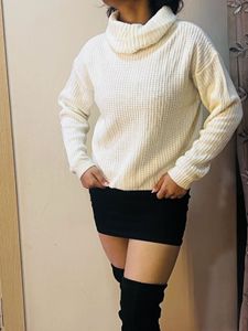 Cozy Ivory Turtleneck Sweater
