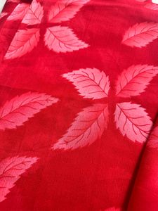Elegant Red Leaf Print Saree