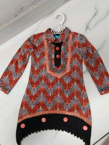 Baby winter shirt for girls.