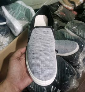 NEW NO USED CASUAL SHOES FOR MEN &amp; WOMAN'S