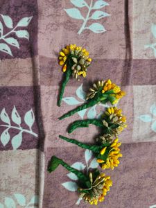 Set of 5 Yellow Floral Hair Accessories