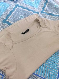 Chic Beige T-Shirt