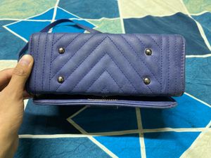 Stylish Chevron Shoulder Bag