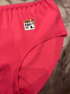 Seamless Panty And Elle 18 Lipstick