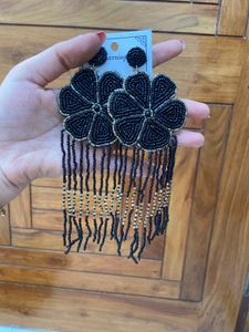 11 Pcs Black Floral Beaded Tassel Earrings
