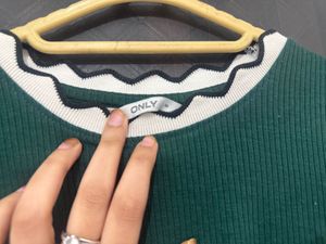 Ribbed Green Top with Scalloped Trim