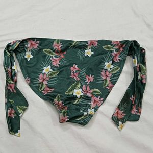 Tropical 🥰Floral Print Bikini Bottom