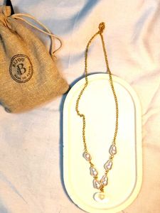 Elegant Baroque Pearl Necklace