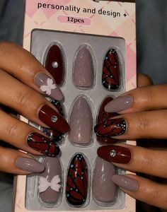 Press-On Butterfly Nails