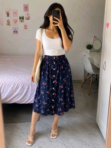 Floral Print Button-Up Midi Skirt