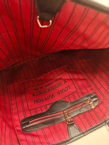 Stylish Checked Tote Bag