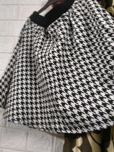 Houndstooth Print short skirt
