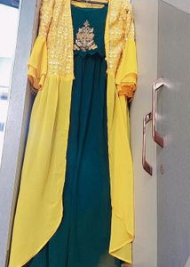 Designer Haldi &amp; Mahndi Lahga With Sharg ❤️