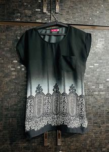 Elegant Black Printed Top