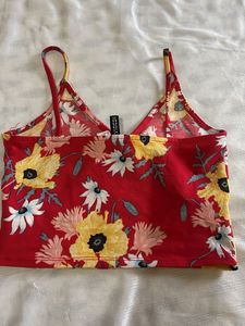 H&amp;M Floral Print Crop Top