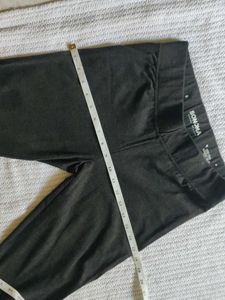 Comfortable Cropped Leggings