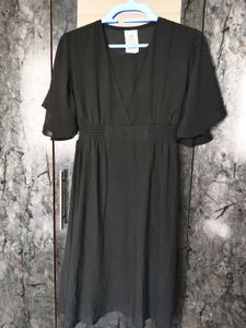 Chic Black Short Dress