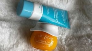 Dot &amp; Key Skincare Set