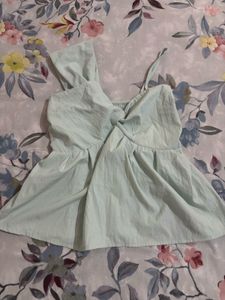 Chic Mint Green Twist Front Top
