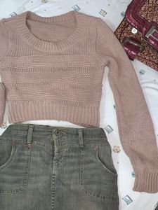 Chic Rose Knit Cropped Sweater