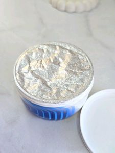 Vaseline Cloud Soft Light Moisturiser