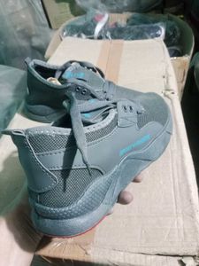 NEW NO USED SPORTS SHOES FOR MAN,