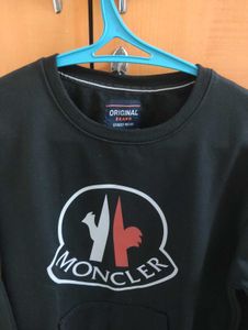 New Black Sweatshirt