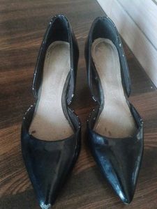 Black Sandles