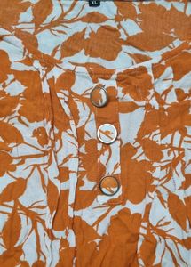 Women - Combo Of 2 Tops - Hardly Used