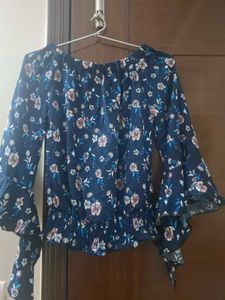 Floral Print Off-Shoulder Bell Sleeve Top