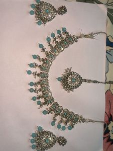 Stunning Teal Blue &amp; Silver Necklace Set with Earr