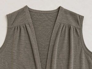 Sleeveless Cardigan Vest with Pockets