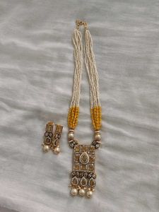 Rajputi necklace with earrings