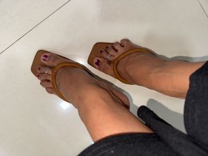 Stylish Square Toe Flip Flops