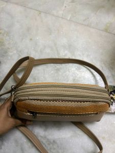 Stylish Striped Crossbody Bag