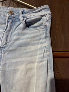 Light Wash American Eagle Jeans
