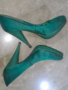 Vintage Italian H&amp;M Satin Platform Heels