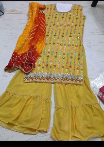 bust 40 Yellow Embroidered Kurta Set with Dupatta