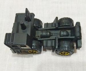 Vintage Collectible 1989 Matchbox Dump Truck.