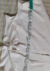 Chic White Tie-Front Collared Shirt