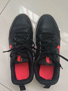 Nike Toods- Women's Black Running Shoes- UK 5