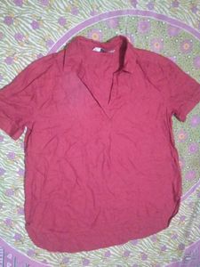 Red V-Neck Short Sleeve Top