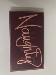Huda Beauty naughty nude Eyeshadow Palette