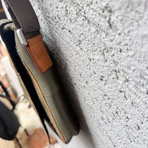 Louis Vuitton Paris Messenger Bag