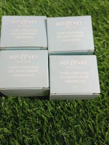 4 mini DOT & KEY 72HR Hydrating Gel Moisturizer