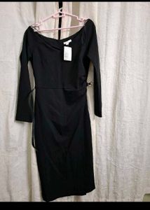 H&amp;M Elegant Black Midi Dress with Belt