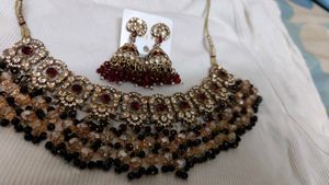 Elegant Kundan Necklace &amp; Earrings Set