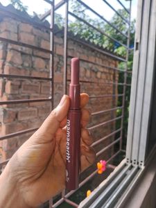Mamaearth Moisture Matte Longstay Lipstick