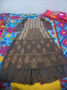 Designer Gown( 2 pic set )